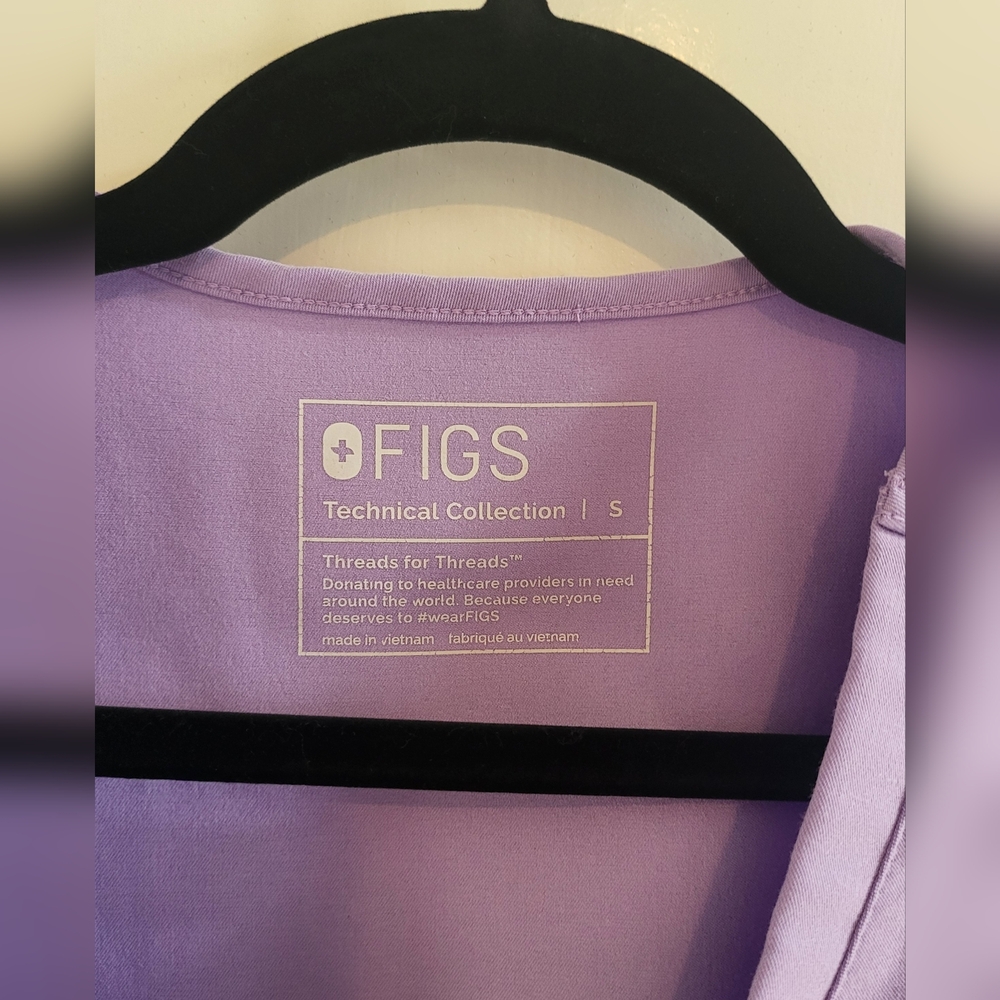 FIGS scrubs set high-waisted joggers and top Small